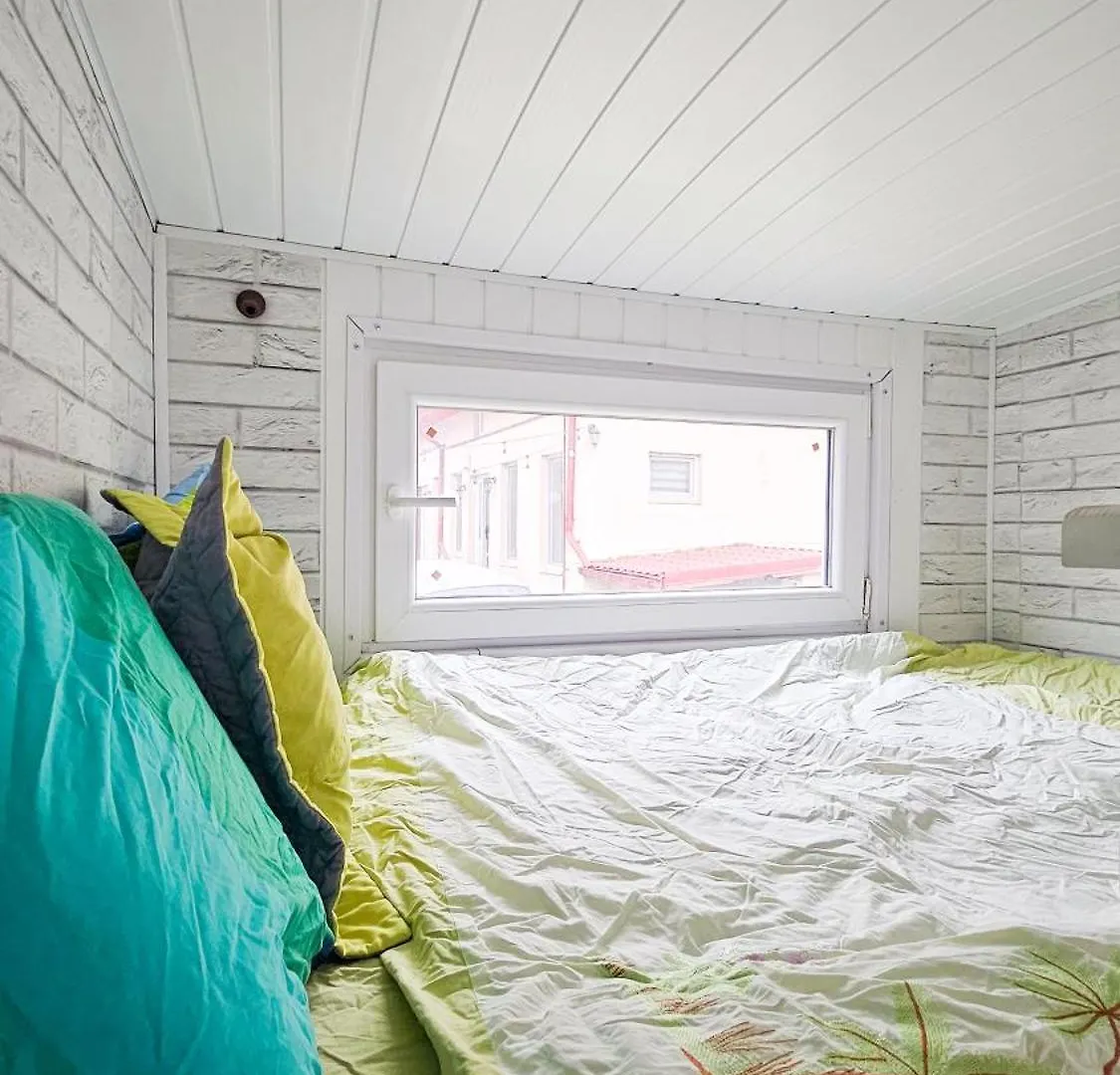 Downtown Tiny Houses Near Cismigiu Gardens ブカレスト ルーマニア